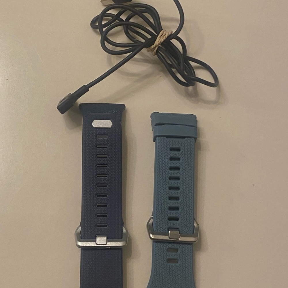 FIT BIT Versa Silicone Bands & Charging Cord - dark and light blue - EUC 😊